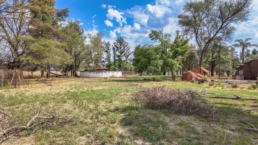 5 Bedroom Property for Sale in Rustenburg Rural North West